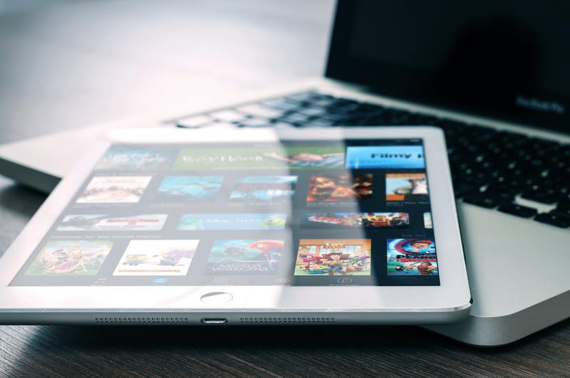 content_app-entertainment-ipad-mockup-2656852